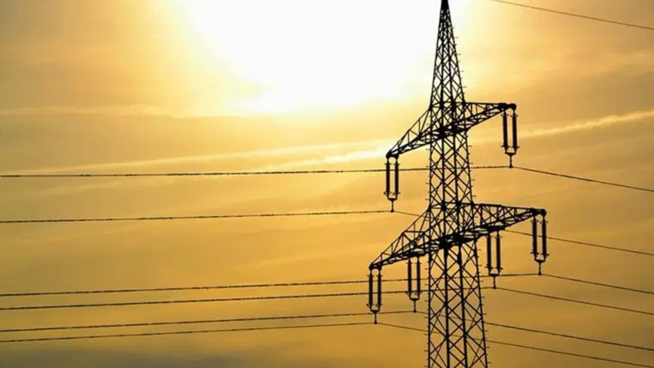 Aşırı sıcaklar elektrik tüketiminde rekor kırdırdı