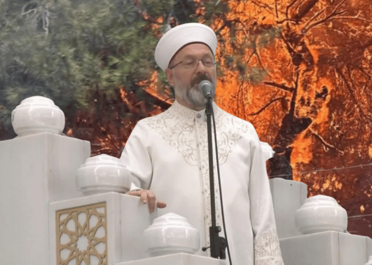 Diyanet İşleri Başkanı Ali Erbaş'tan yangınlara karşı yağmur duası