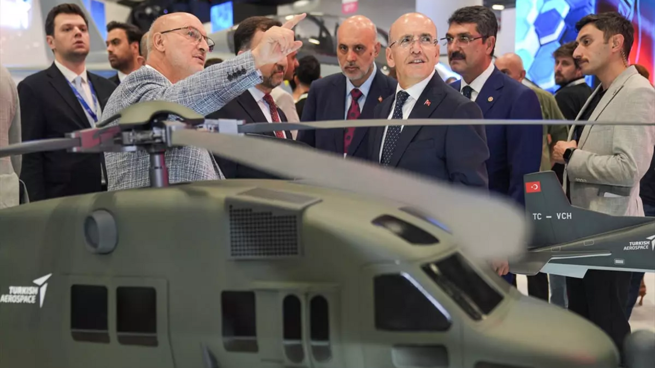 Hazine ve Maliye Bakanı Mehmet Şimşek "Yüz milyar dolar değerin üzerinde" diyerek duyurdu!