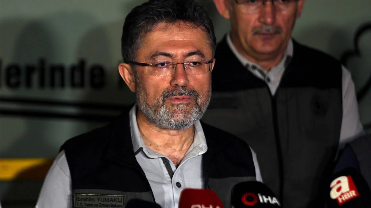 Tarım ve Orman Bakanı İbrahim Yumaklı'dan müjdeli haber geldi: Birçok bölgede yangınlar kontrol altına alındı