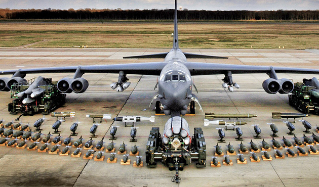 ABD, nükleer silah kapasiteli B-52 bombardıman uçaklarını teyakkuza geçiriyor