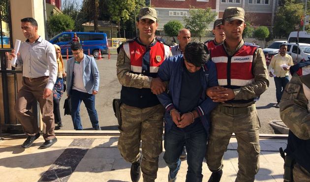 Cinayet zanlısı 20 yıl sonra yakalandı...