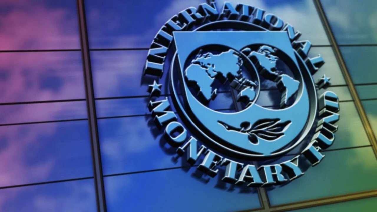 IMF Türkiye için büyüme tahminini yükseltti