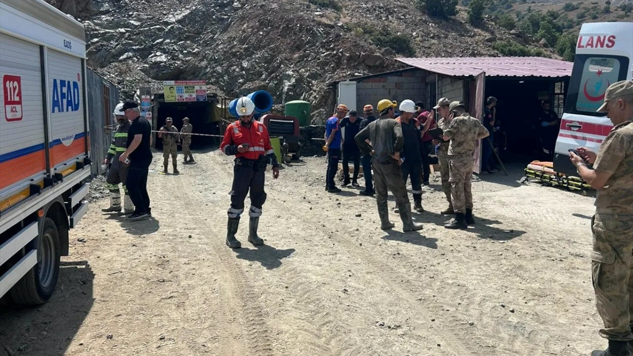 Elazığ'da maden ocağında göçük! Yerin metrelerce altında umut bekleyişi... Bir işçi göçük altında mahsur kaldı