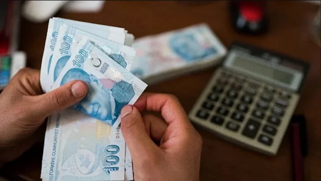 İlk veri açıklandı! Memur ve emekliler için 2026 zam süreci başladı