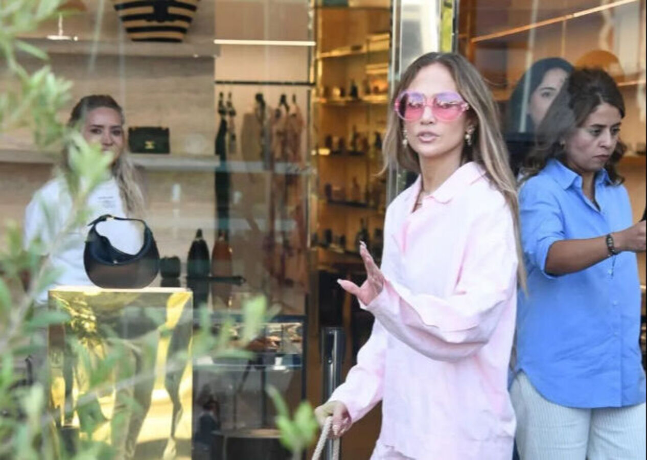 Jennifer Lopez'e güvenlik şoku, tanımadılar mağazaya almadılar