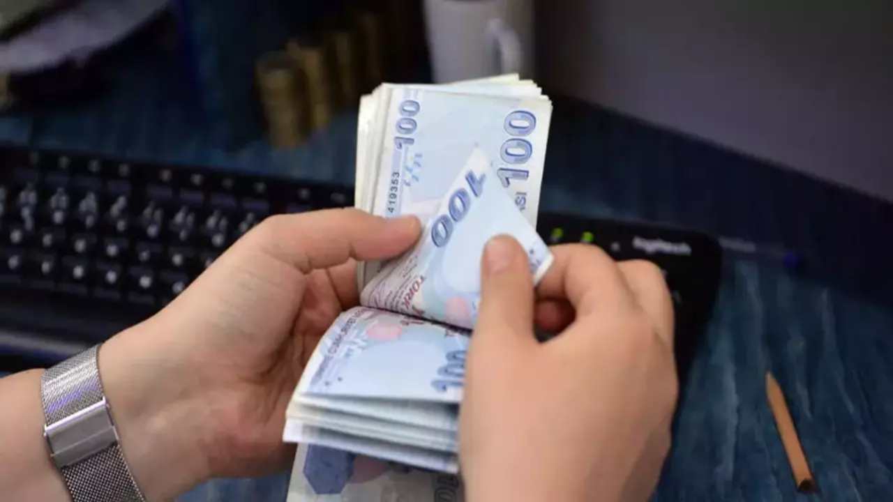Memur ve memur emeklileri için zam maratonu başladı! Yüzde 88 talep ediliyor