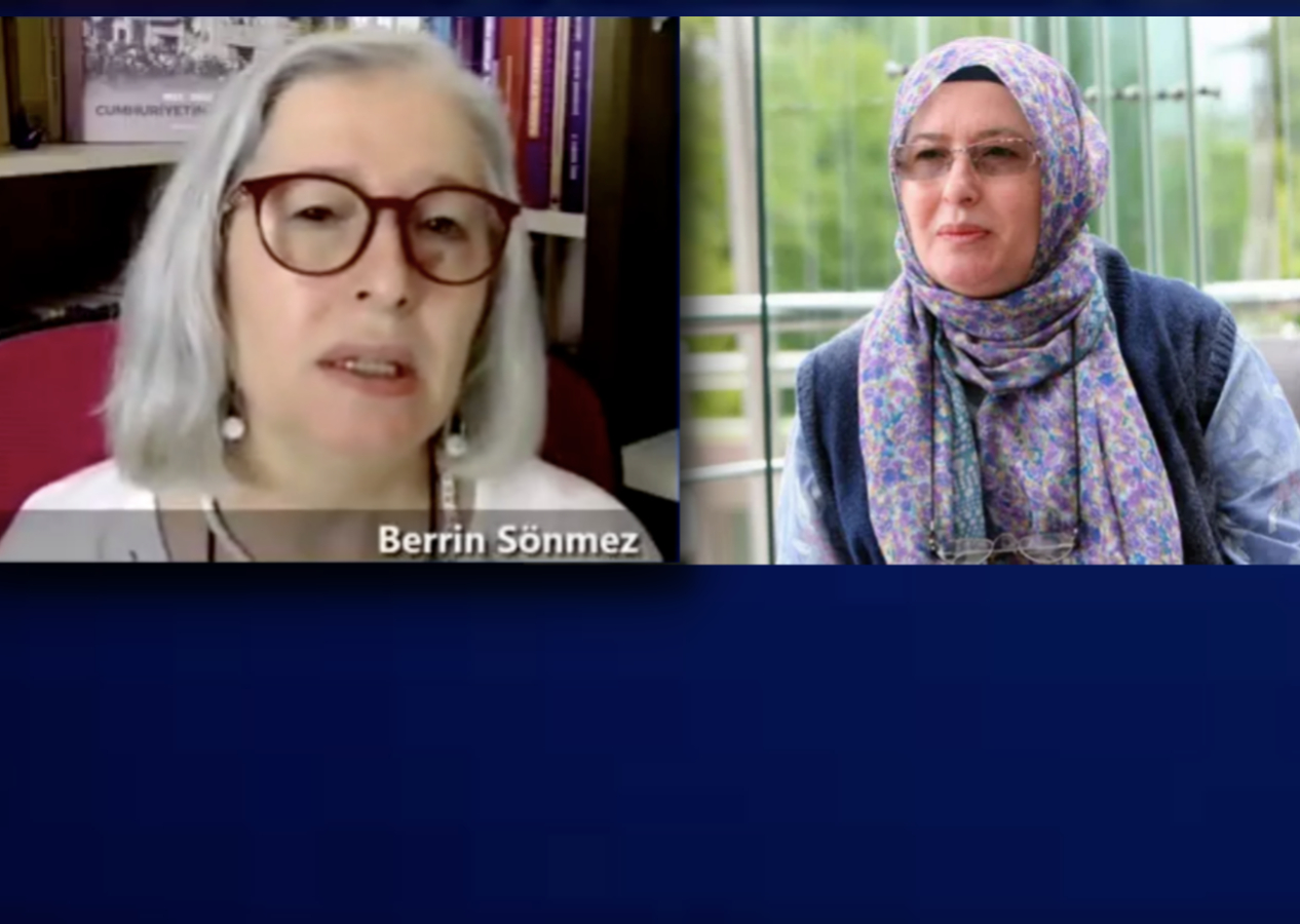 Diyanet hutbesini bahane eden Berrin Sönmez açıldı! Medyascope yayınına yeni imajıyla çıktı: İşaret fişeği çaktım!