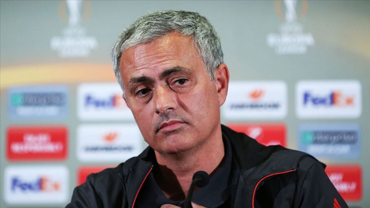 Fenerbahçe'de Beklenen Ayrılık Gerçekleşiyor: Mourinho'dan "Kadroda Yoksun" Kararı