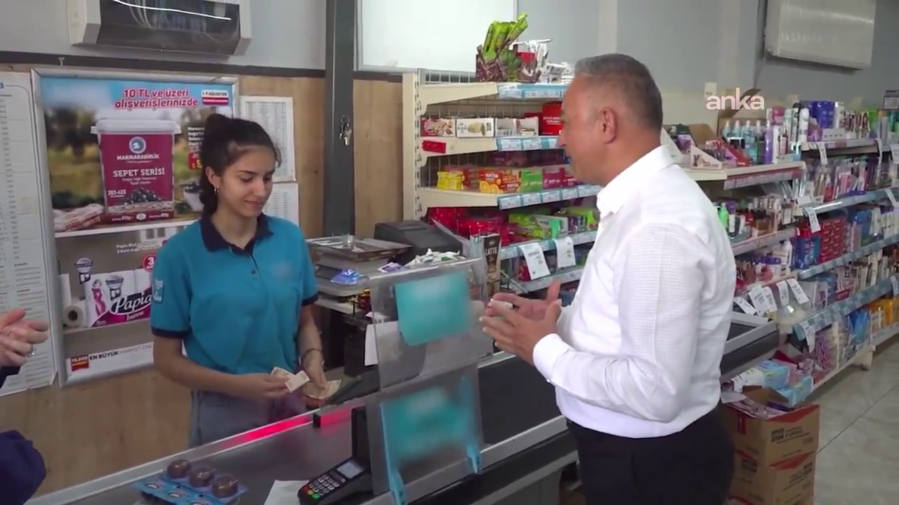 Bu nasıl vekil? CHP'li Tahtsız'dan kasiyere tuhaf soru: İndirimli diploma var mı?