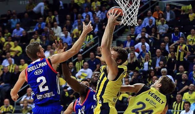 EuroLeague'deki Türk derbisi Fenerbahçe'nin!