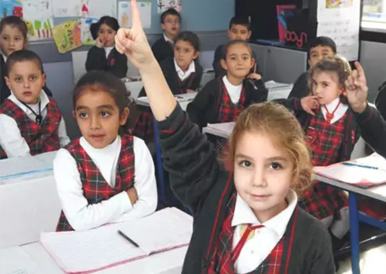 Milli Eğitim Bakanı Yusuf Tekin açıkladı: Okullarda tek tip kıyafet dönemi yeniden başlıyor!
