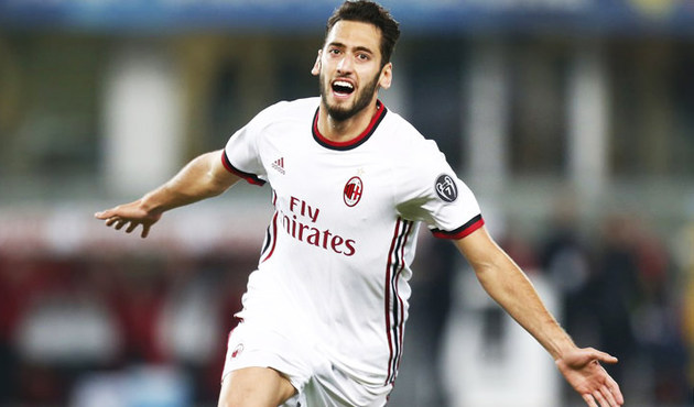 Hakan Çalhanoğlu 14 yıl sonra ilki başardı!