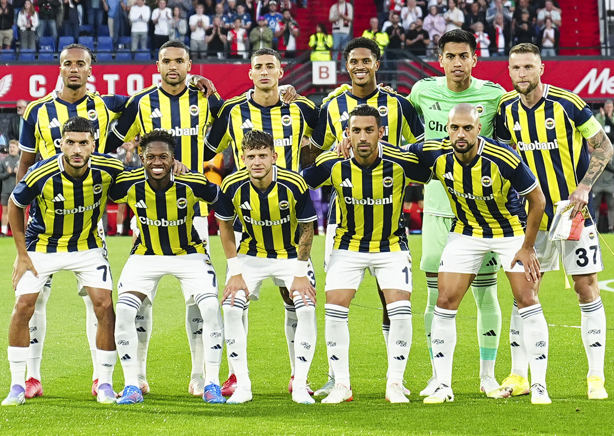 Fenerbahçe tur için sahada! Jose Mourinho'nun sahaya süreceği ilk 11 belli oldu