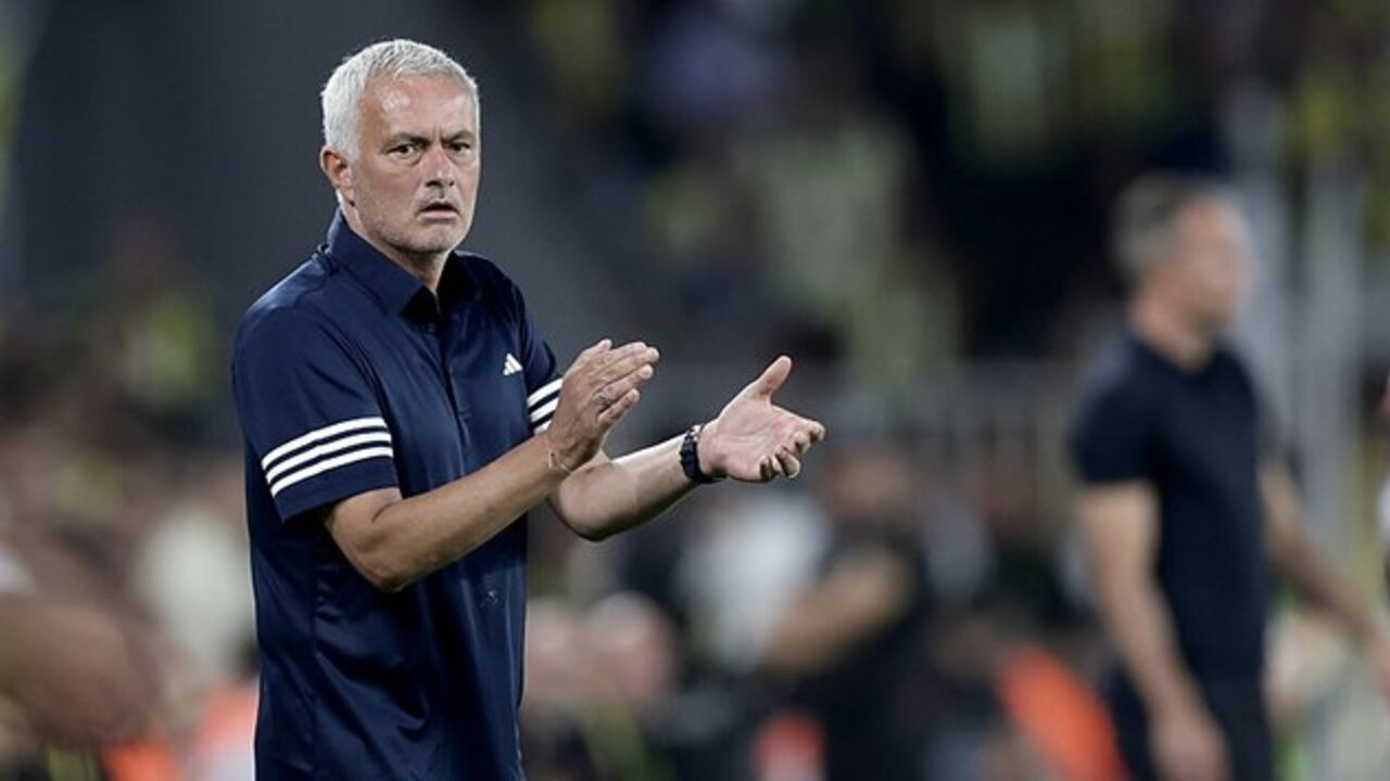Jose Mourinho Benfica maçında aynı sistemle sahaya çıkacak