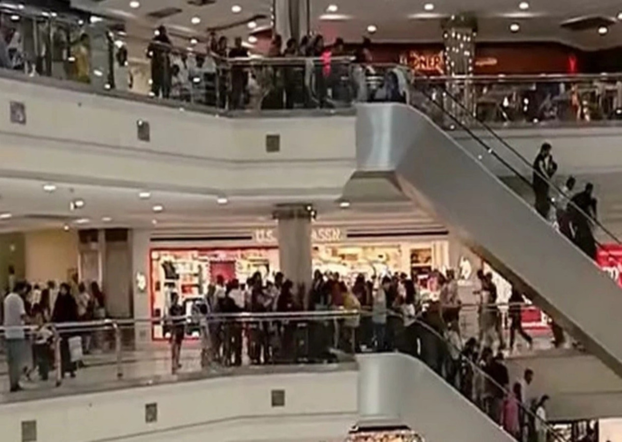 Bursa'daki AVM'de deprem korkusu: Vatandaşlar panikle dışarı koştu!