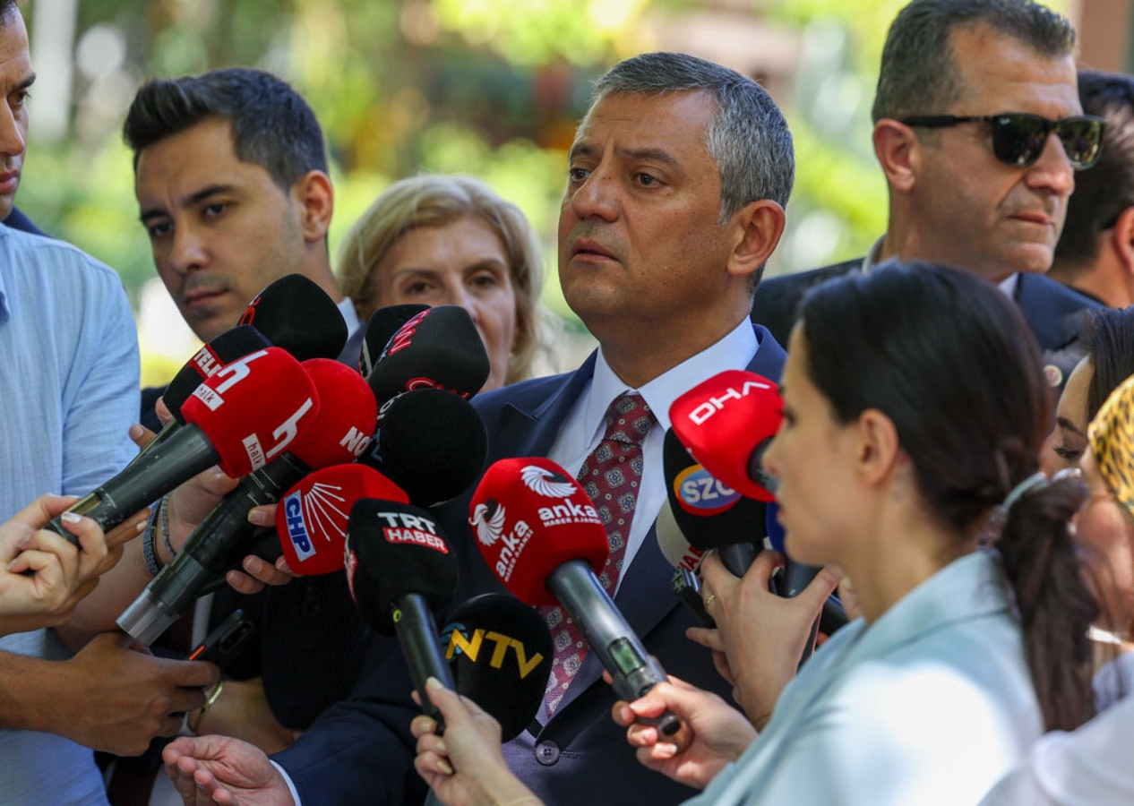 Özgür Özel’den çok tartışılacak öneri: Yargının üzerinde ‘komisyon’ kurulsun!