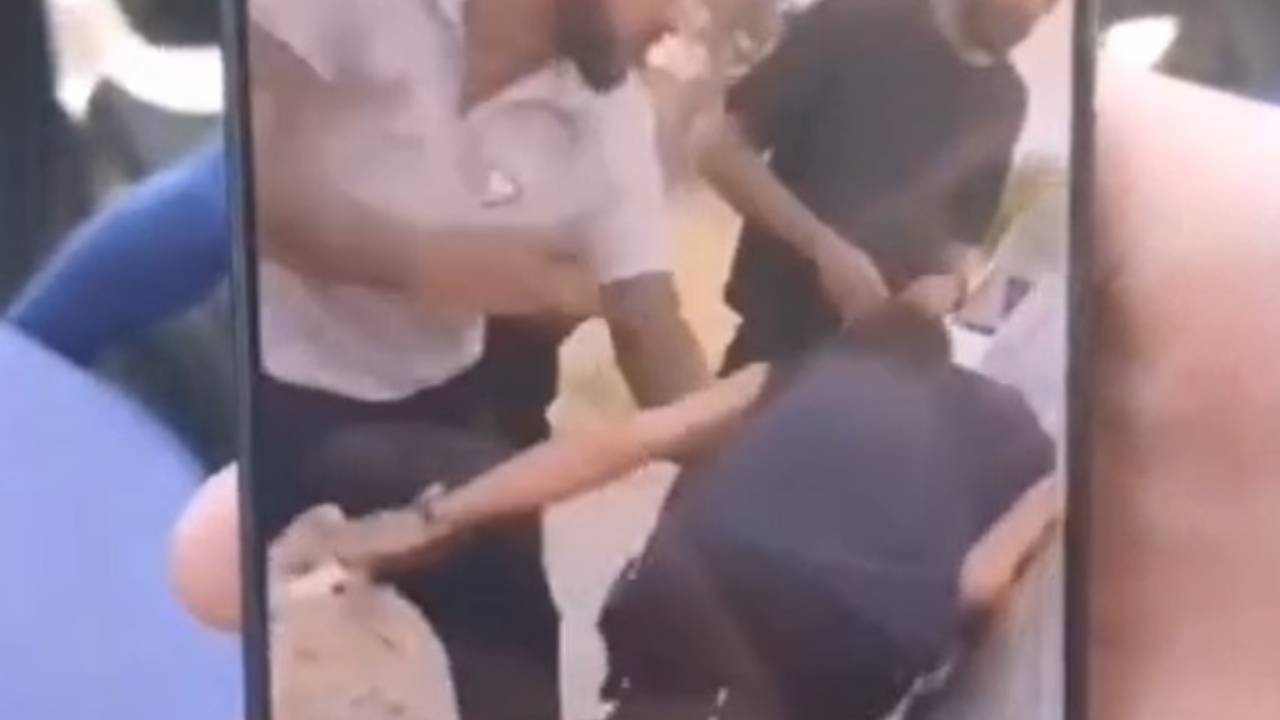 Boş arsaya götürüp dayak attılar, kameraya aldılar! Sincan zorbalarına gözaltı...