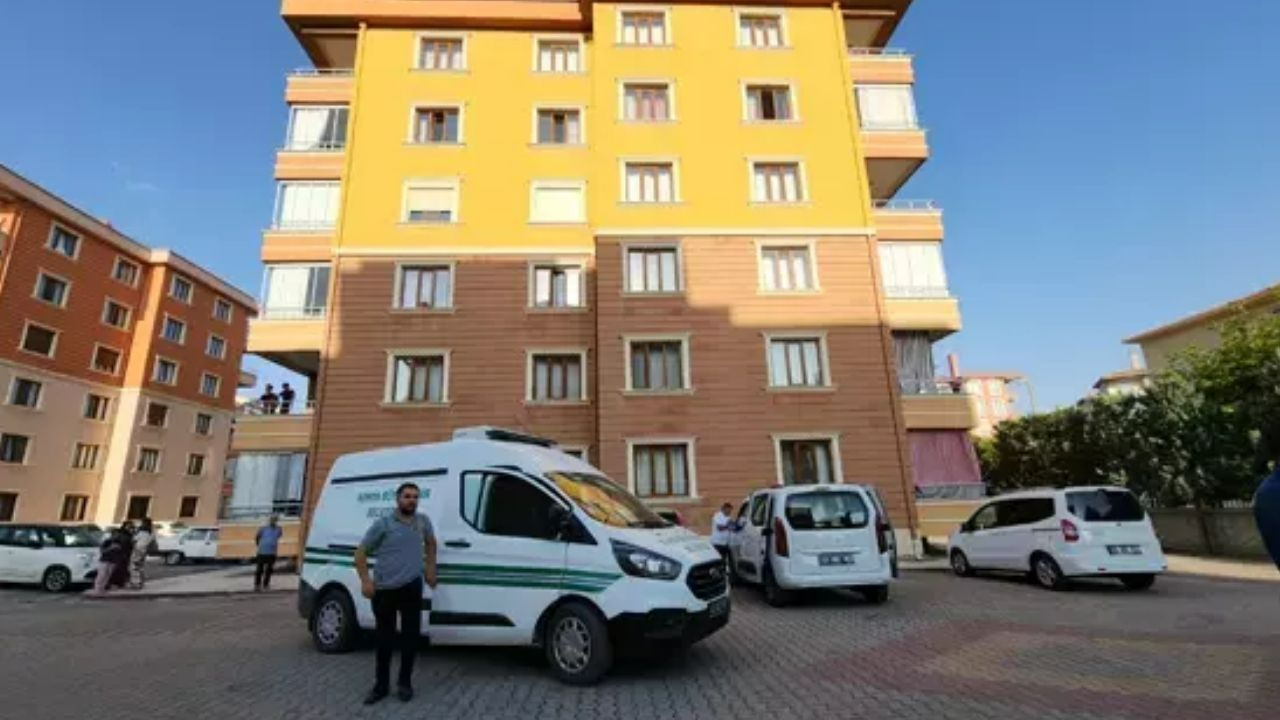 Konya’da korkunç olay! Eşinin cesediyle günlerce yaşamak zorunda kaldı! Kötü koku her şeyi ortaya çıkardı!