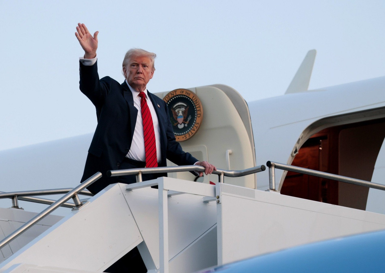 Alaska zirvesi öncesi Trump'tan dikkat çeken açıklama: Savaş bitmeden ticaret olmayacak!