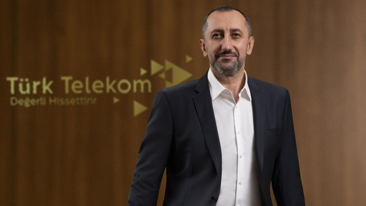 Türk Telekom CEO'su Önal: Türkiye'nin dijital omurgasını kuruyoruz