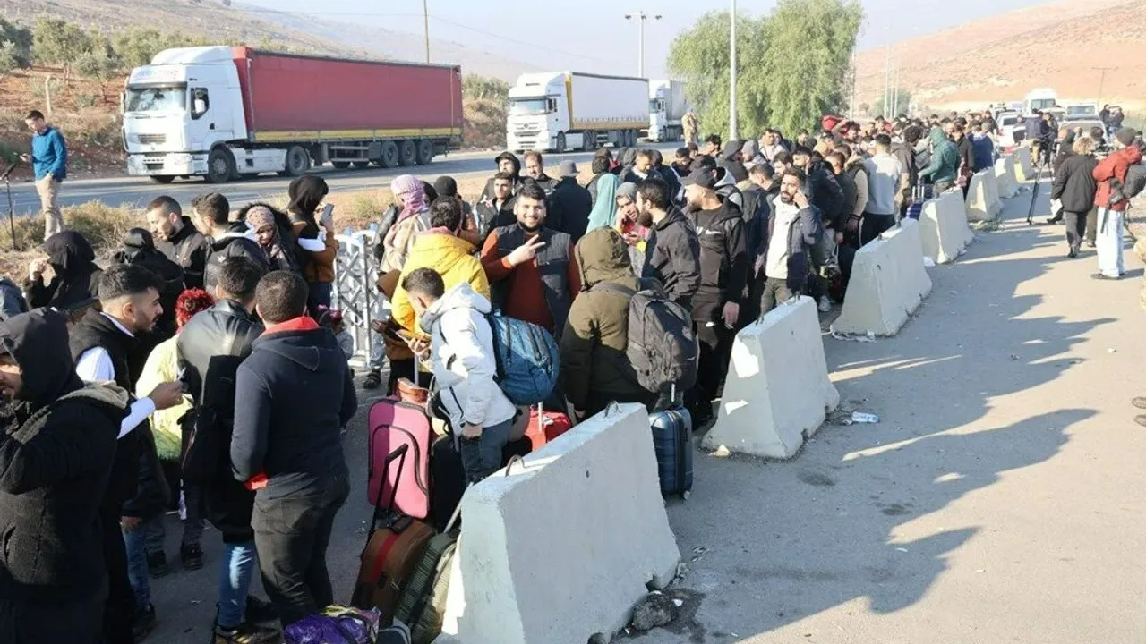 Göç İdaresi açıkladı! 411 bin 649 Suriyeli Türkiye’den ayrıldı: Geri dönüşlerde rekor artış