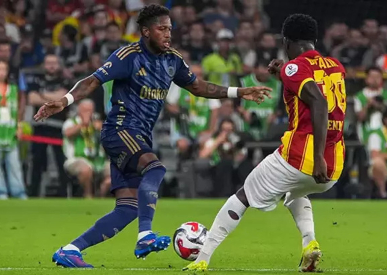 Fenerbahçe 90+4'te penaltı kaçırdı, İzmir'de 2 puan bıraktı (Göztepe 0 - 0 Fenerbahçe | Maçın özeti)