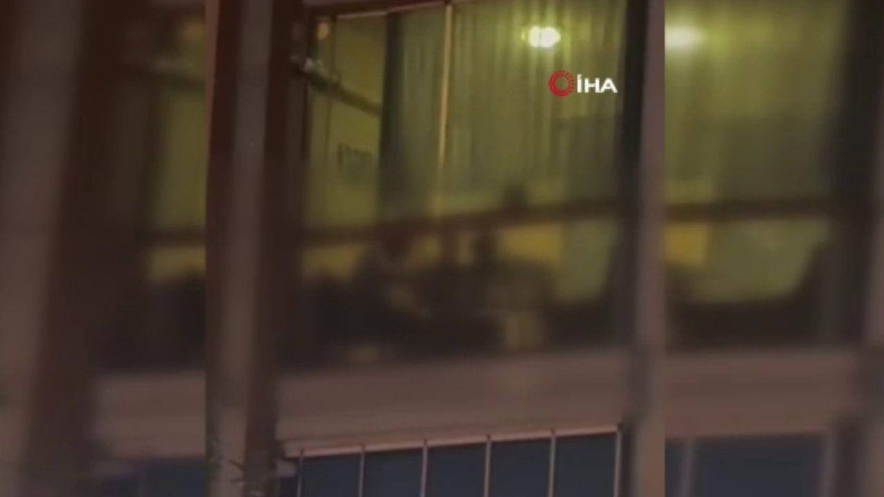 Bu kadarına 'pes'! Beylikdüzü'nde balkonda uyuşturucu kullandılar!