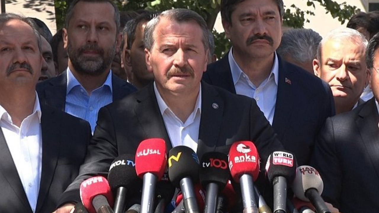 İkinci teklif için saat verildi! Memur-Sen Başkanları saat 16:30'da Bakan Işıkhan ile görüşecek