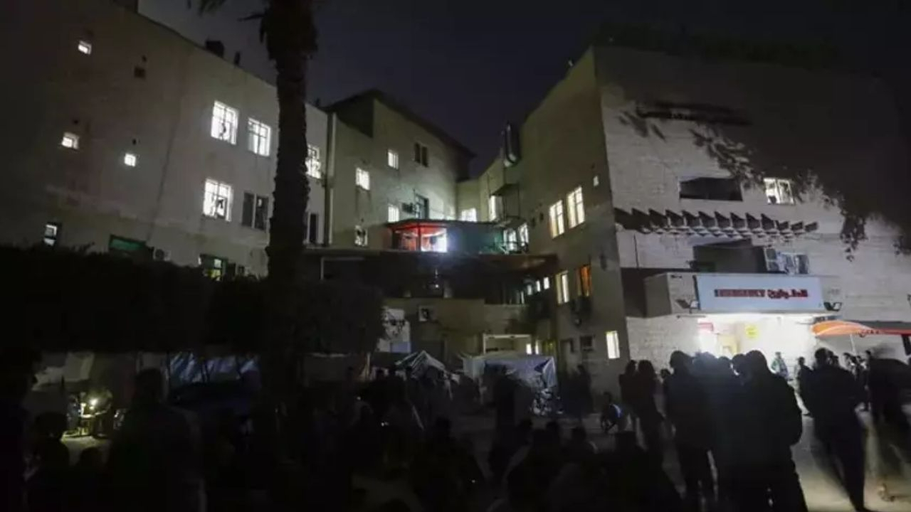 İnsanlık dışı saldırı! El-Aksa Hastanesi 13. kez vuruldu: Poliklinik bölümü yerle bir oldu