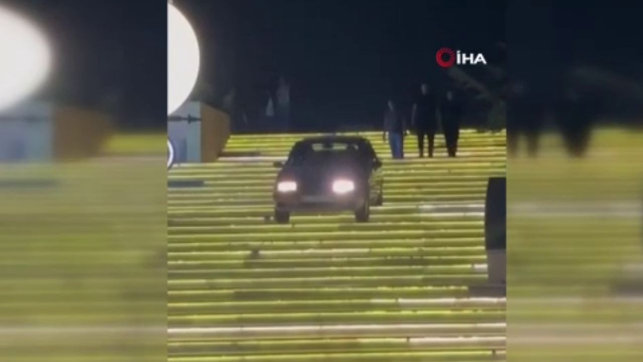 Ankara’da akılalmaz olay: Sürücü otomobiliyle AVM merdivenlerinden inmeye çalıştı!