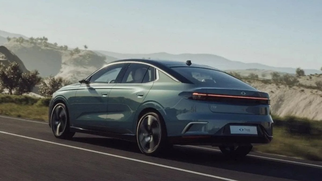 Togg T10F sedan bomba gibi geliyor! Tesla’yı geride bırakan 623 km menzil