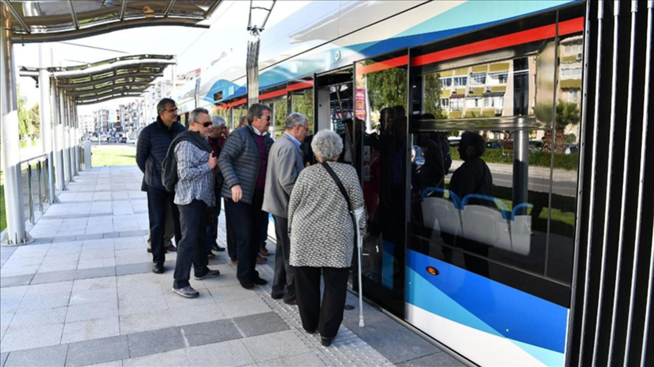 Bugün iş bırakmışlardı! İZBAN seferleri yeniden başladı