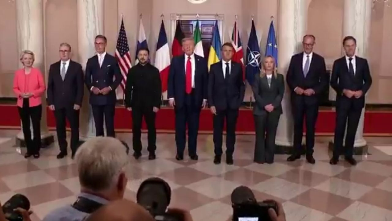 Beyaz Saray’da aile fotoğrafı: Liderlerin gergin yüzleri dikkat çekti
