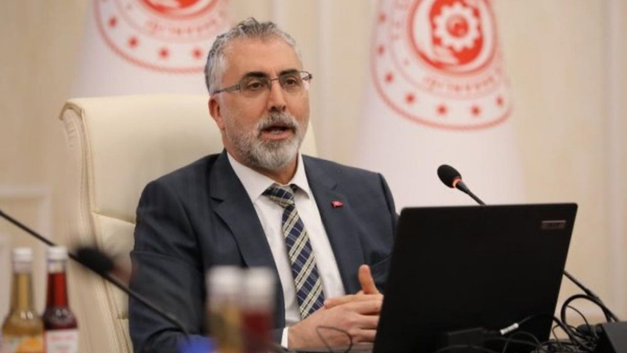 Bakan Işıkhan'dan memur zammı açıklaması! Kararını Hakem Kurulu verecek, hepimiz saygı duyacağız