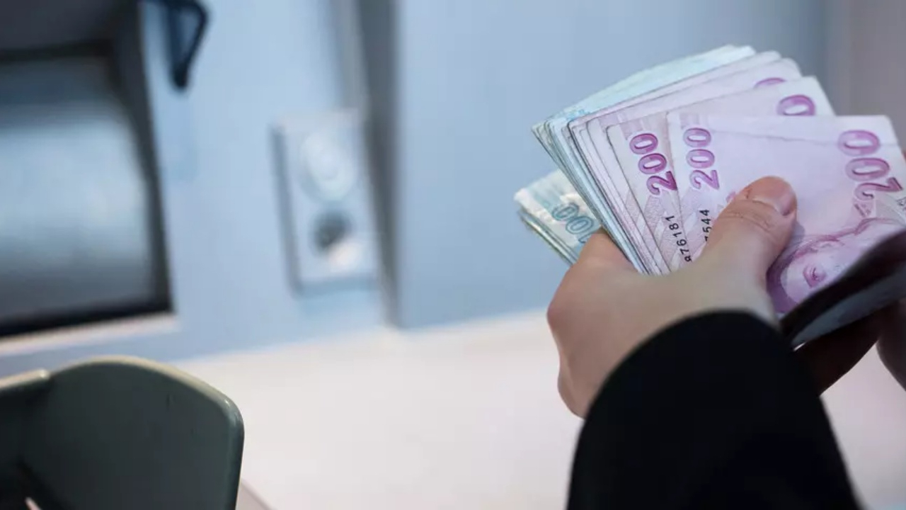 Promosyonlar 30 bin TL'ye yaklaştı! Emeklilere promosyon uyarısı! Banka değişikliğinde dikkat