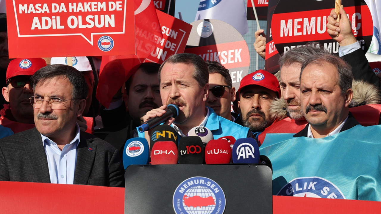 Memur-Sen'den dikkat çeken çıkış! Hakem Heyeti'ne başvurudan vazgeçti! İnsiyatif hükümette