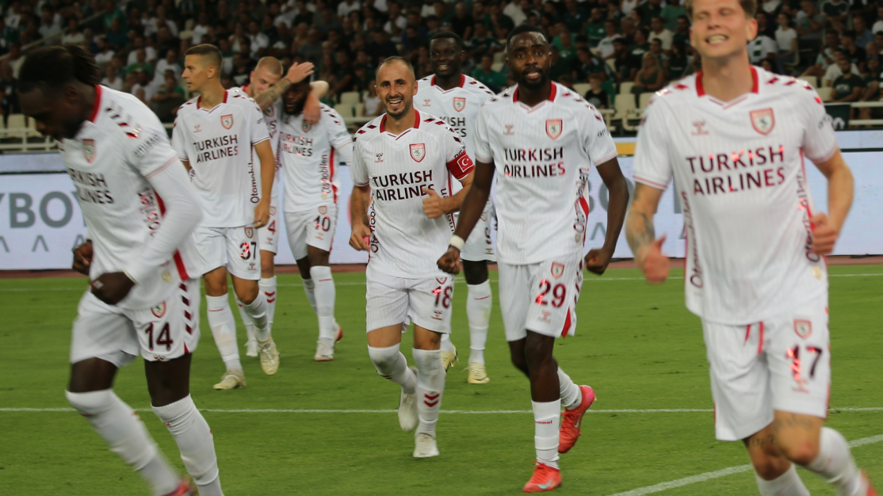 Kartal eli boş döndü! Beşiktaş'ın Lausanne karşısında kaçırdığı fırsat, rövanşa taşındı