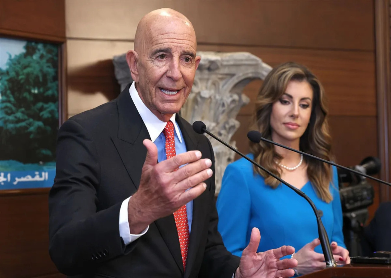 Tom Barrack’tan Lübnanlı gazetecilere hakaret: Hayvanca davranmayın medeni olun!