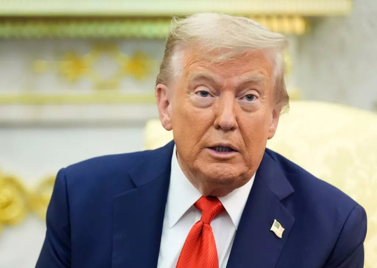 Donald Trump o ülkeyi işaret etti: Devrim var gibi görünüyor!