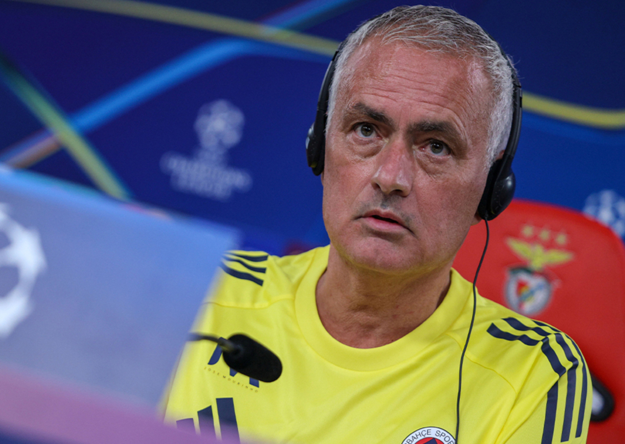 Jose Mourinho'nun bomba sözlerine tepki yağdı: Fenerbahçe'yi rezil ediyor!