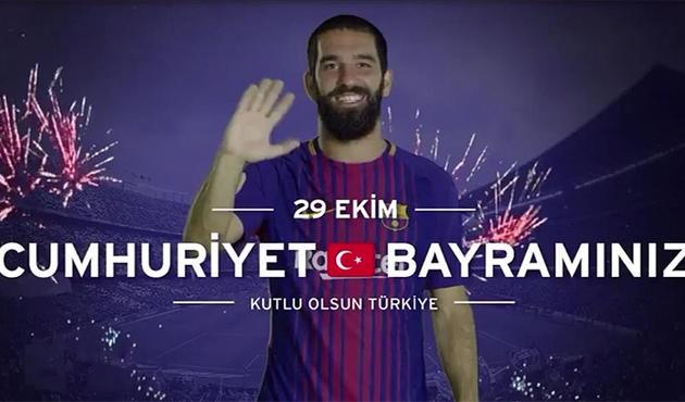 Barcelona, Arda Turan'ı sahada değil ekranda kullanıyor!