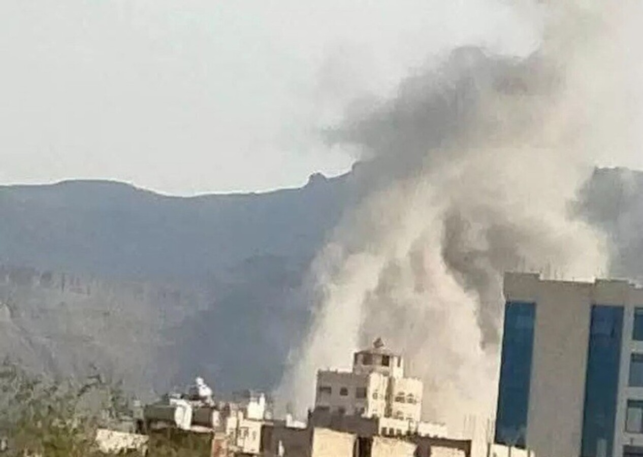 İsrail savaş uçakları Yemen’i vurdu! Peş peşe kanlı saldırılar!