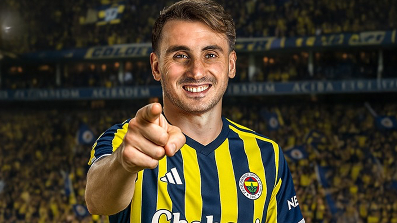Kerem Aktürkoğlu Fenerbahçe formasını giydi