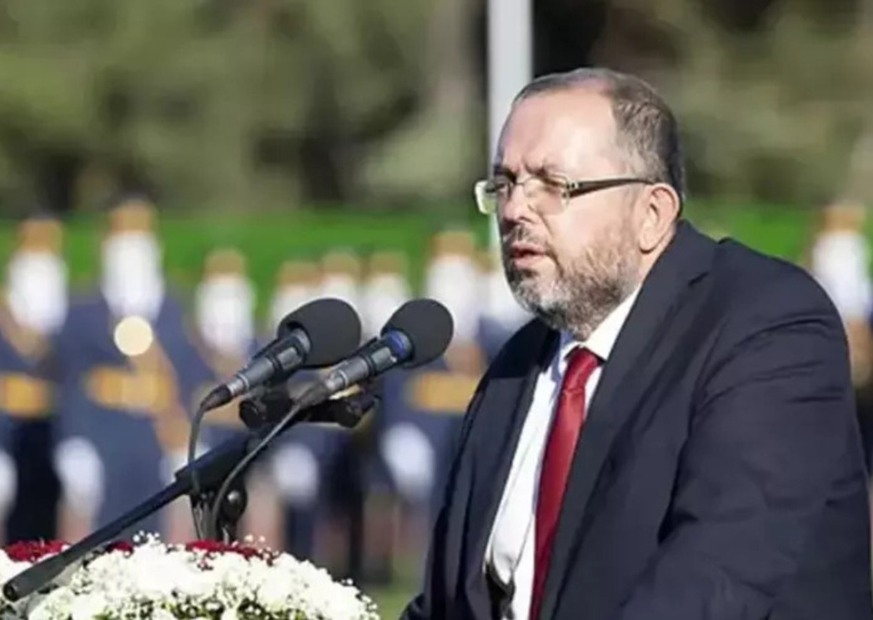 Prof. Dr. Erhan Afyoncu'dan dikkat çeken mesaj: Sivil iradenin emrinde olacaksınız!