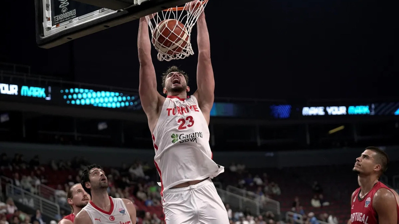 12 Dev Adam Portekiz'i yıktı, adını son 16 tutuna yazdırdı (Türkiye 95 - 54 Portekiz | Maçın özeti)