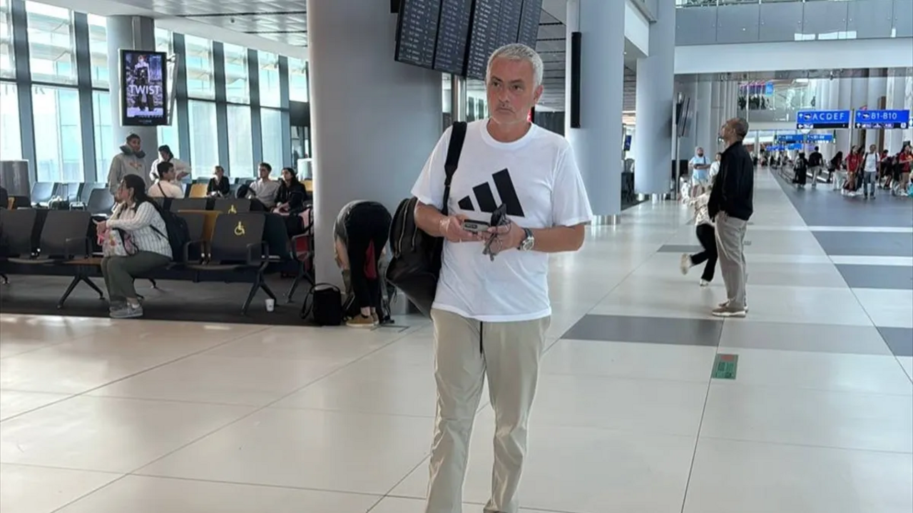 Havalimanına tek gitmişti! Jose Mourinho'dan ayrılık sonrası ilk sözler: Ben böyleyim!