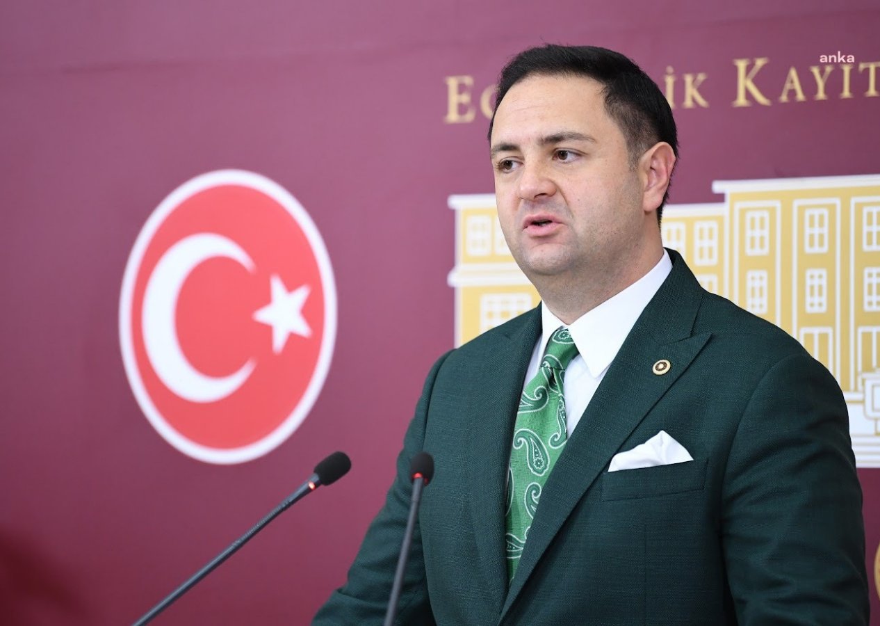 Anıtkabir'de Erdoğan sloganları üzerine tartışma açıldı! CHP bu görüntüye ne diyecek? Anıtkabir'de 2015 yılında konser verilmişti!