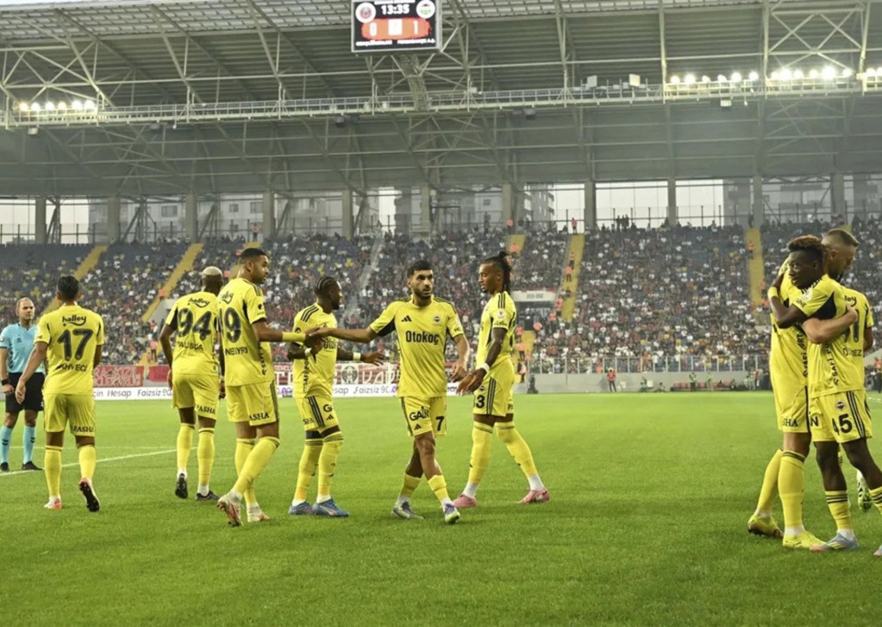Fenerbahçe ilk yarıda fişi çekti, milli araya 3 puanla girdi (Gençlerbirliği 1 - 3 Fenerbahçe | Maçın özeti)