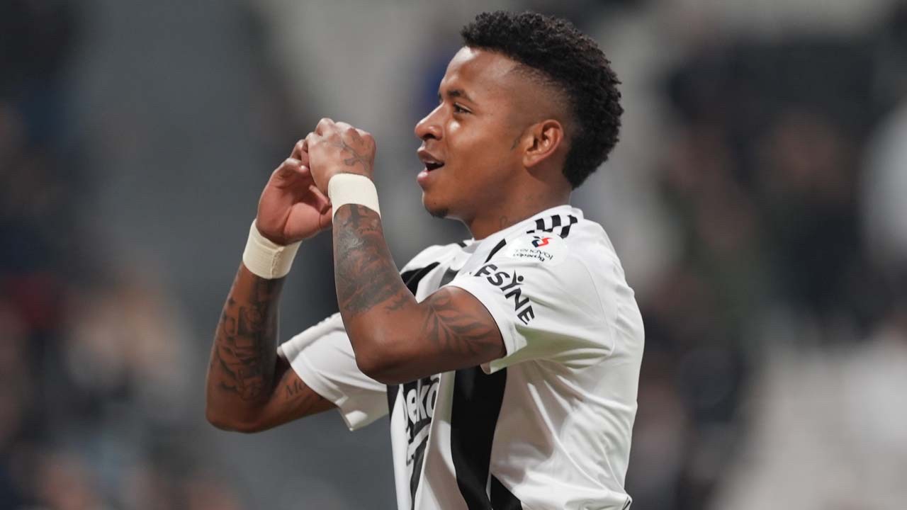 Beşiktaş'ta 8.5 milyon euroluk ayrılık! İşte Arroyo'nun yeni takımı